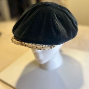 Black Newsboy Cap with Tweed Brim